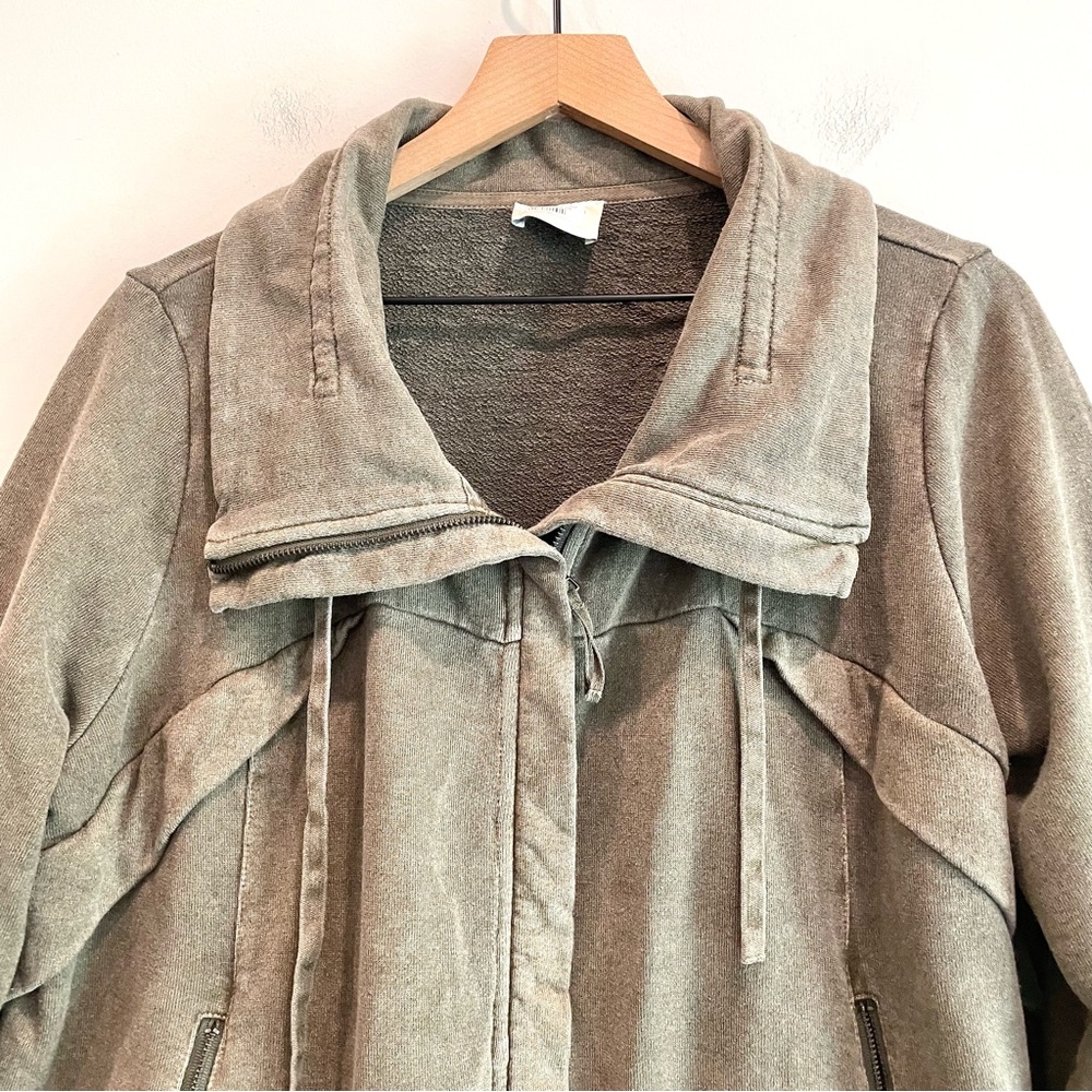 Wrap London Zip Front Ruffle Hem Jacket - Picture 3 of 13
